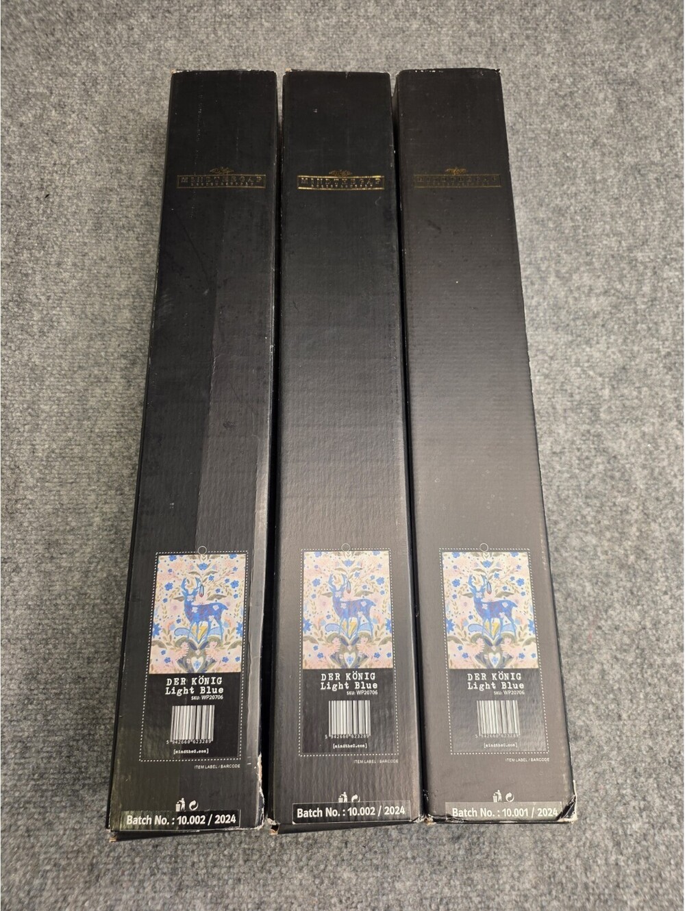 MINDTHEGAP Der Konig Light Blue Wallpaper Set of 3 Rolls NIB Folk Art Mural